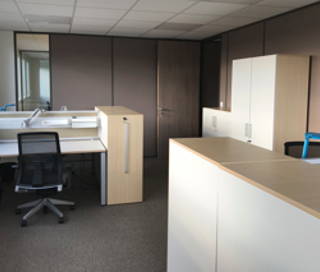 Bureau privé 40 m² 3 postes Location bureau  Saint-Jean-de-Moirans 38430 - photo 1